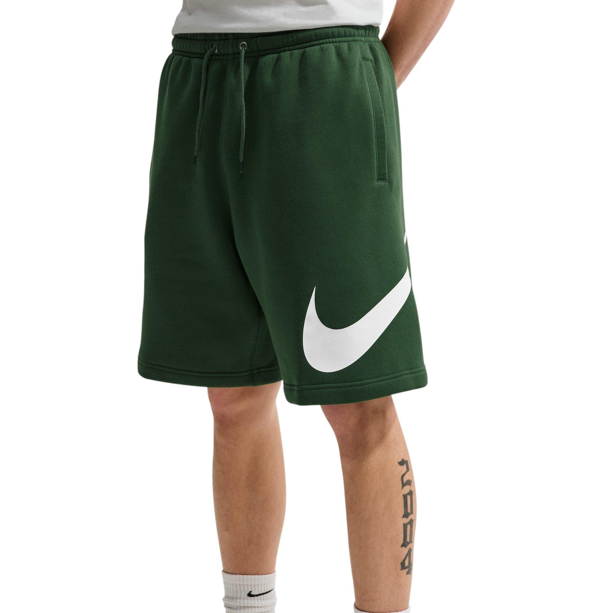 Nike Men's Club Fleece Shorts - GREEN